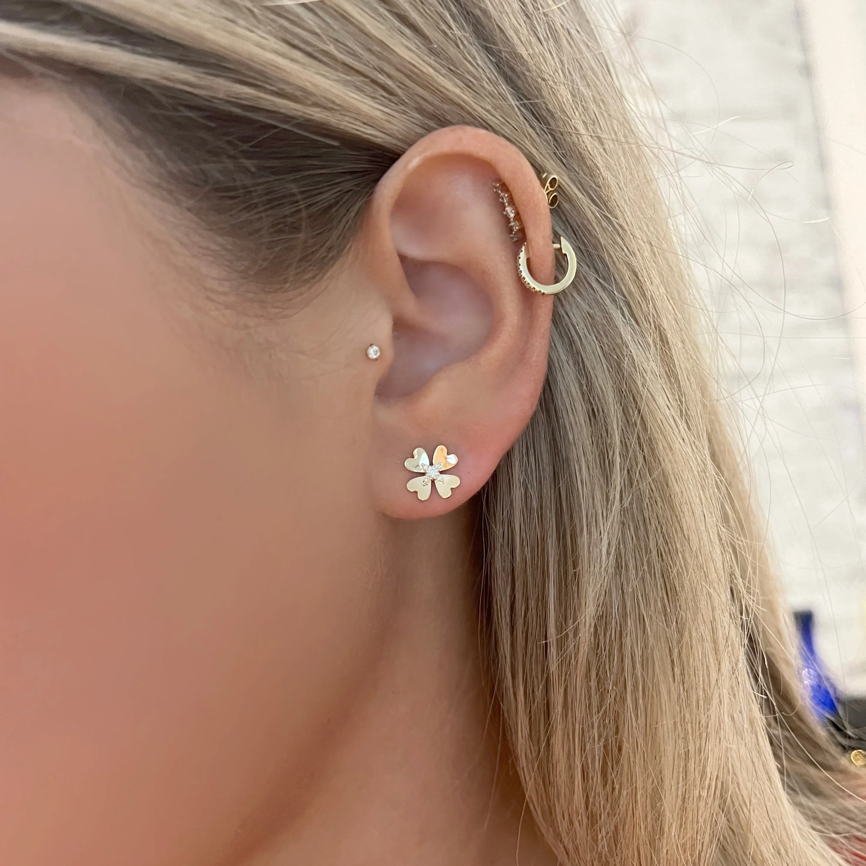 14K GOLD DIAMOND CELINE FLOWER STUDS