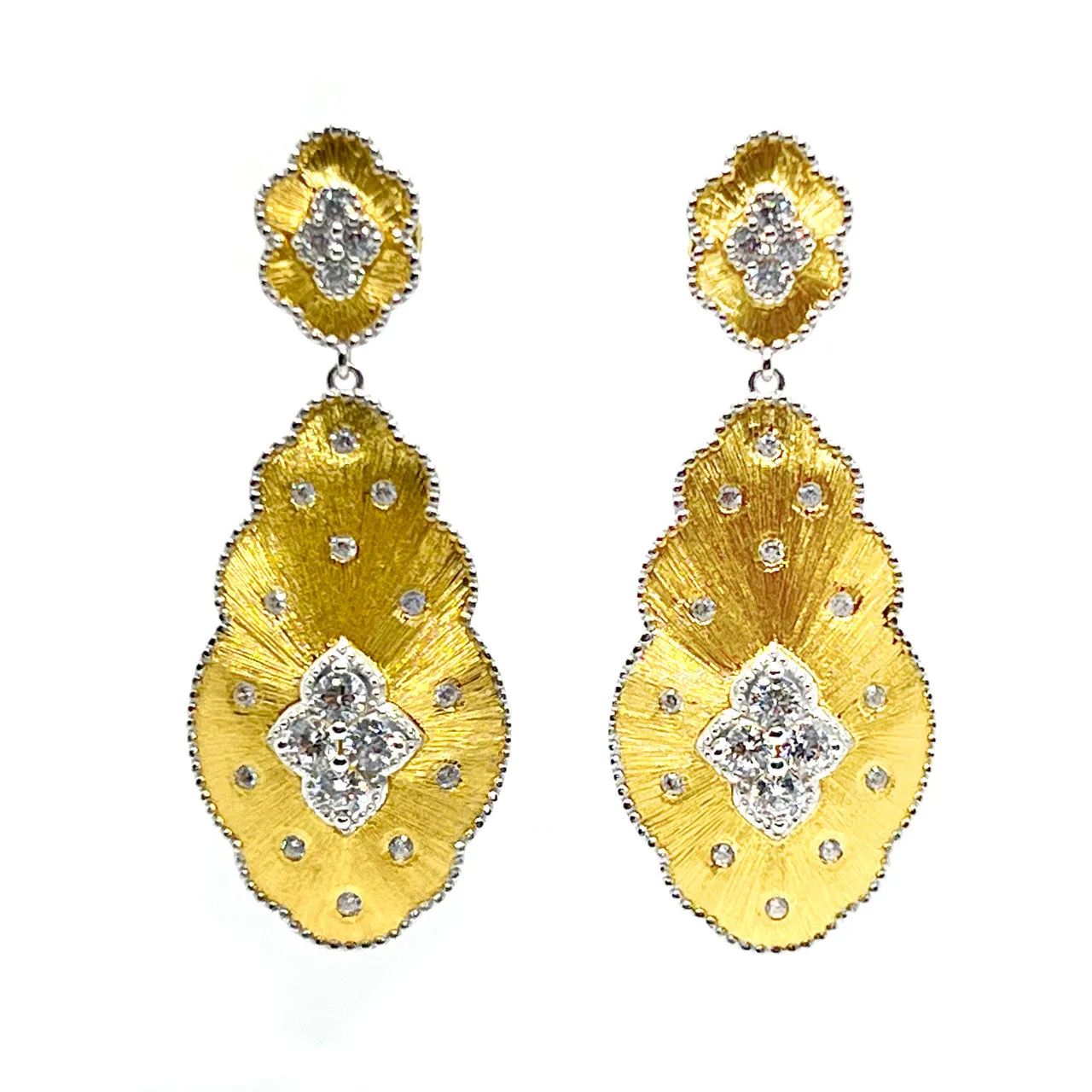 Flower-pattern Tear Drop Vermeil Earrings - Gold