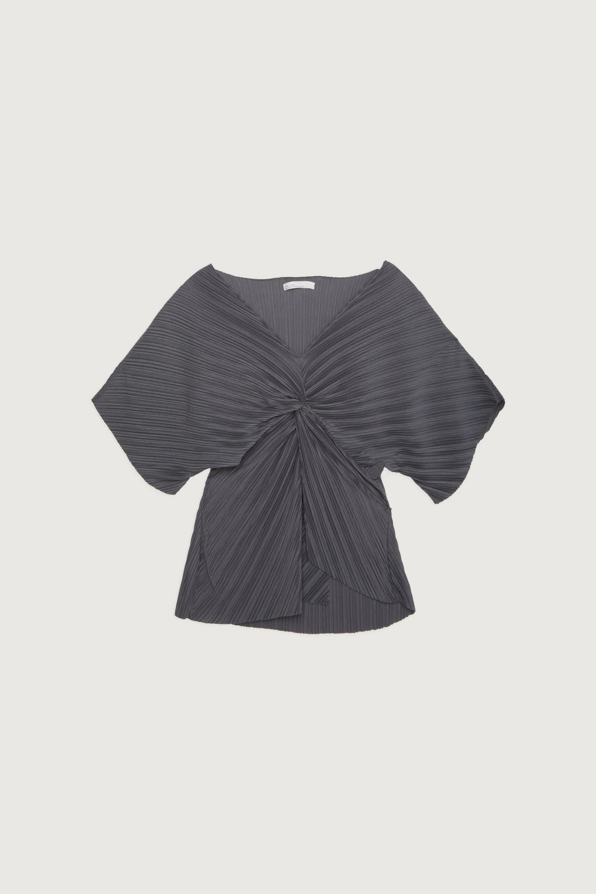 PLEATED FRONT TWIST TOP