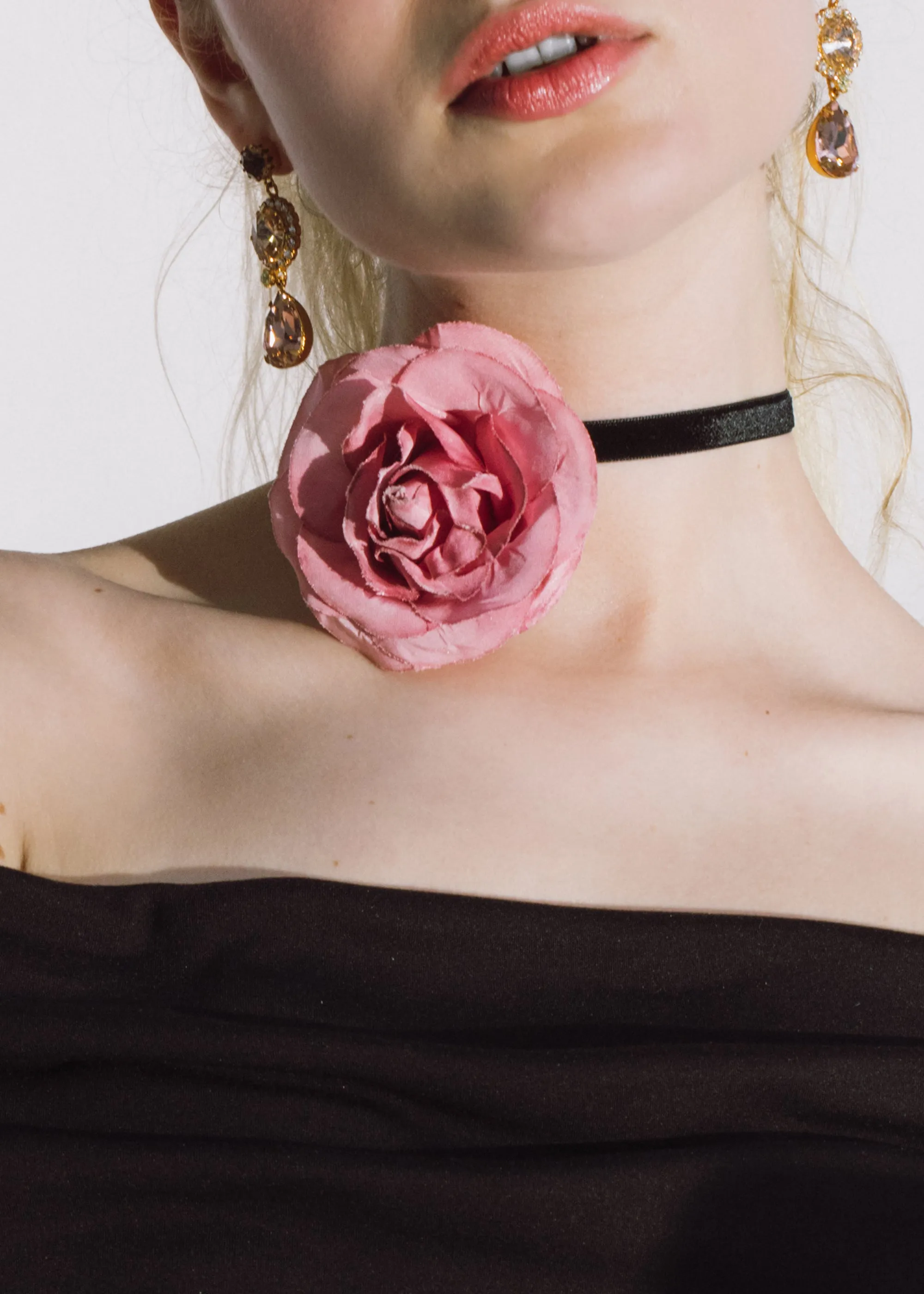 Rosalinda Ribbon Tie -- Black Rose